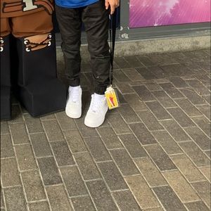 Meet your Posher, Brian